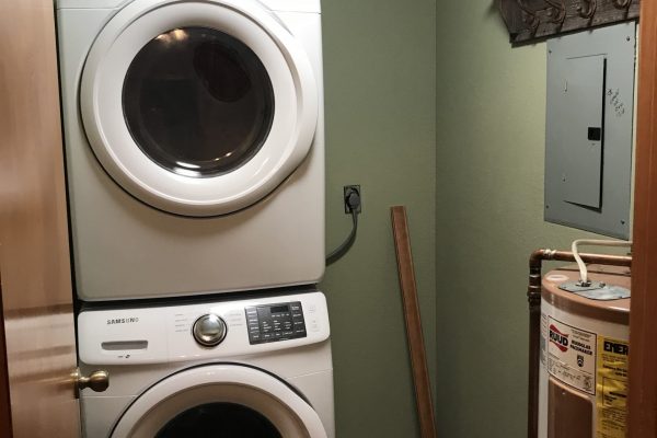 B6 PRIVATE LAUNDRY ROOM